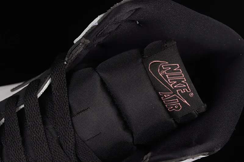 All categories Air Jordan Jordan series basketball shoes Air Jordan 1 High Air Jordan 1 High OG "Stage Haze" AJ1 Joe 1 black and gray toe 555088-108